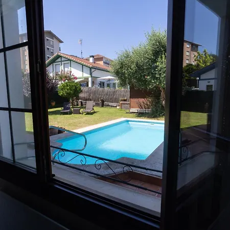 Urdaibai Boutique Villa *