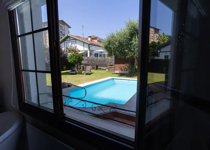 Urdaibai Boutique Villa *